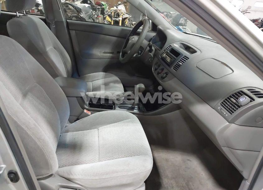 Photo 5 of 2003 Toyota Camry LE (VIN 4T1BE32K43U127840)