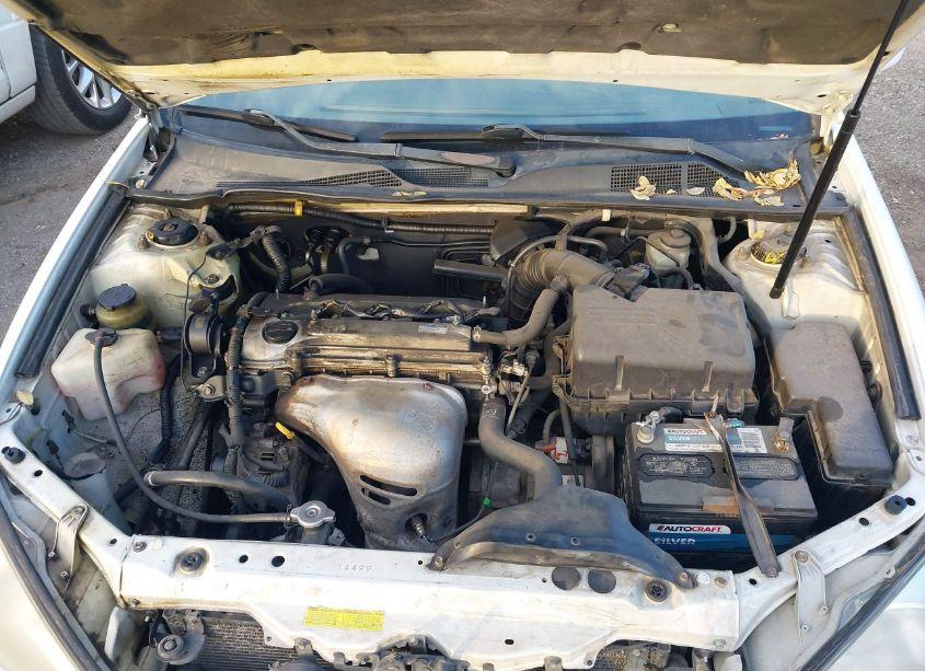 Photo 10 of 2003 Toyota Camry LE (VIN 4T1BE32K43U164046)