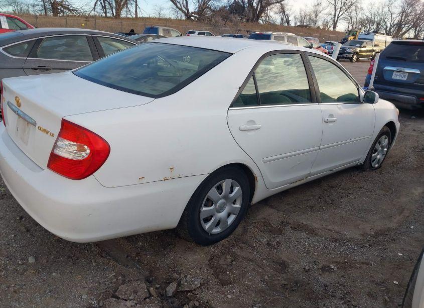 Photo 4 of 2003 Toyota Camry LE (VIN 4T1BE32K43U164046)