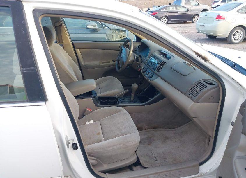 Photo 5 of 2003 Toyota Camry LE (VIN 4T1BE32K43U164046)