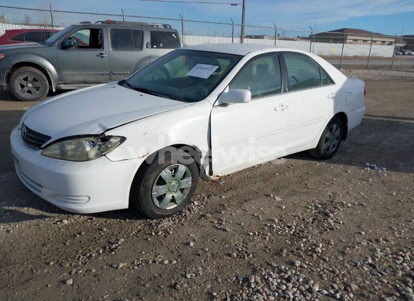 Photo 2 of 2003 Toyota Camry LE (VIN 4T1BE32K43U189366)