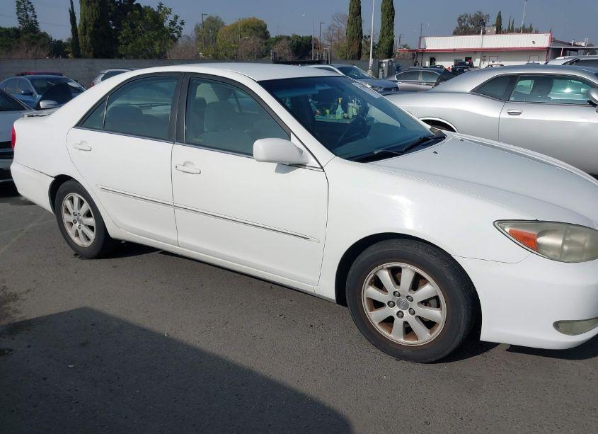 Photo 13 of 2003 Toyota Camry XLE (VIN 4T1BE32K43U193000)