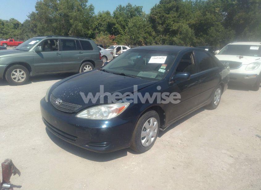 Photo 2 of 2003 Toyota Camry XLE/SE/LE (VIN 4T1BE32K43U209082)