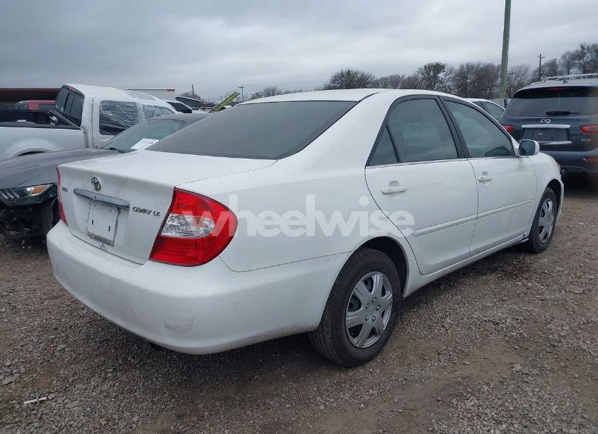 Photo 4 of 2003 Toyota Camry LE (VIN 4T1BE32K43U212449)