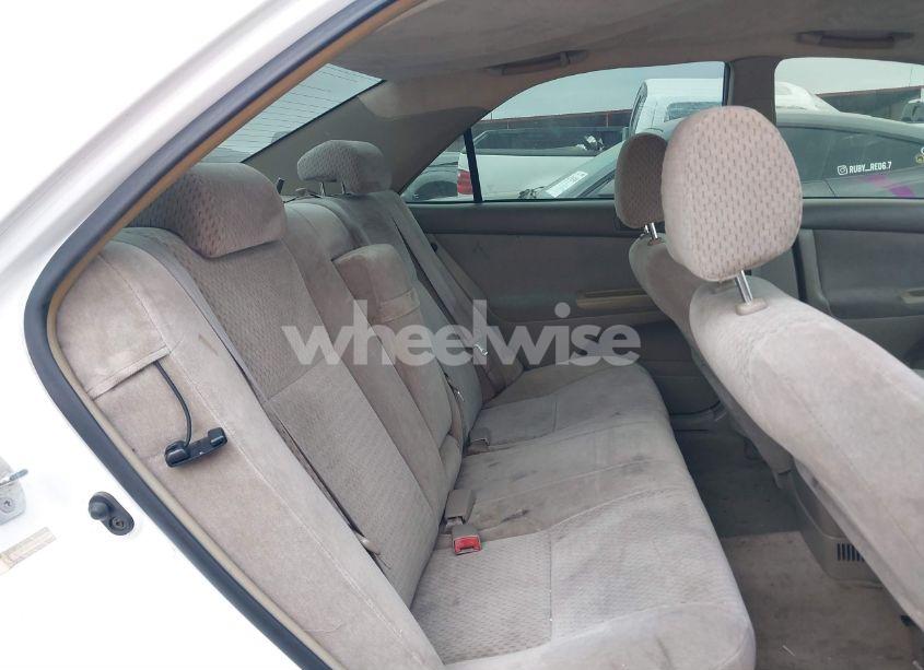 Photo 8 of 2003 Toyota Camry LE (VIN 4T1BE32K43U212449)