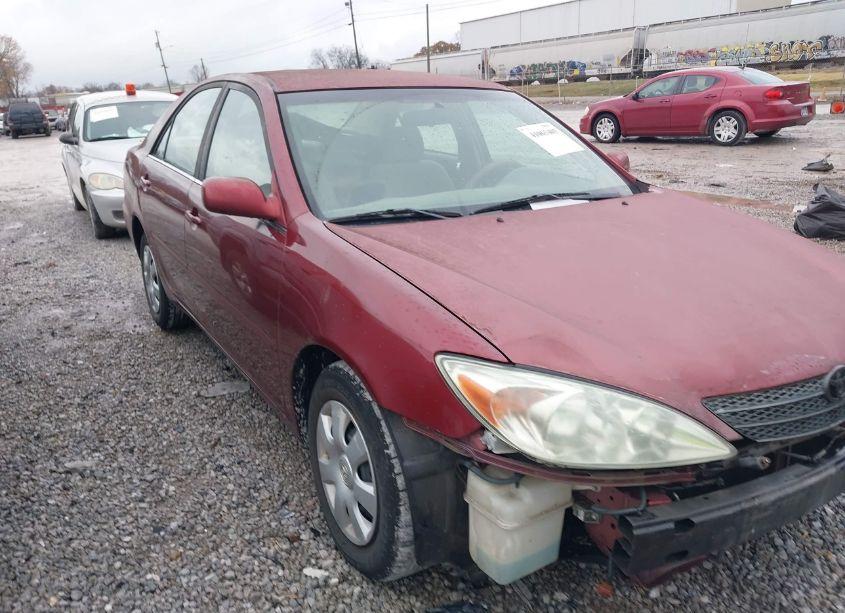 2003 Toyota Camry LE (VIN 4T1BE32K43U240333) main photo