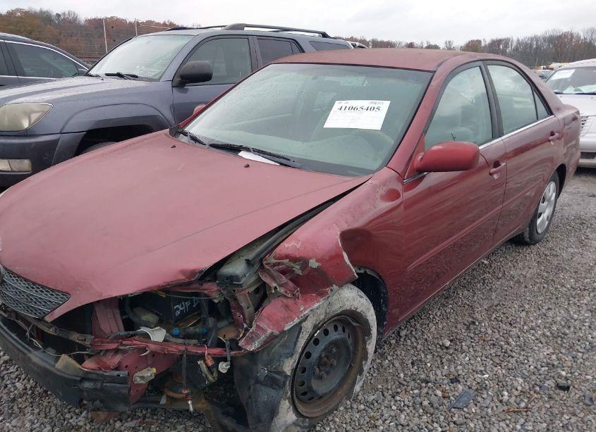 Photo 2 of 2003 Toyota Camry LE (VIN 4T1BE32K43U240333)