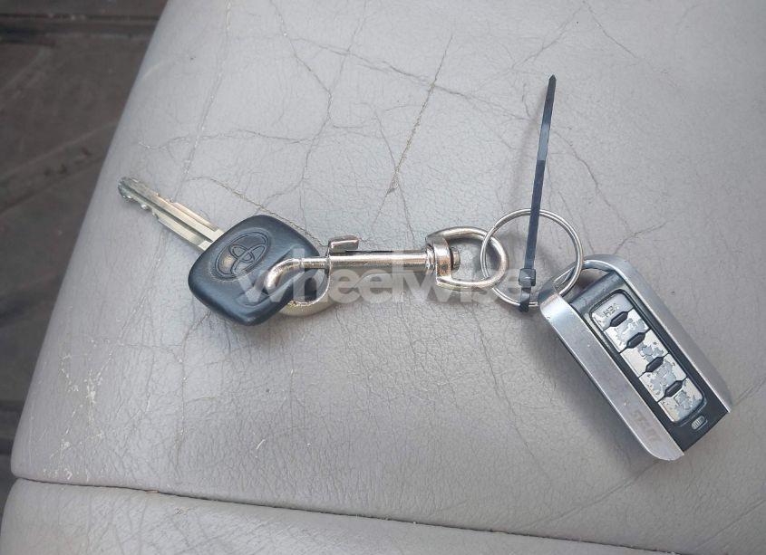 Photo 11 of 2003 Toyota Camry SE (VIN 4T1BE32K43U241322)