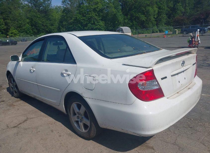Photo 3 of 2003 Toyota Camry SE (VIN 4T1BE32K43U241322)
