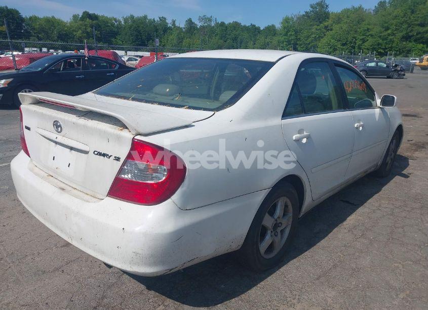 Photo 4 of 2003 Toyota Camry SE (VIN 4T1BE32K43U241322)