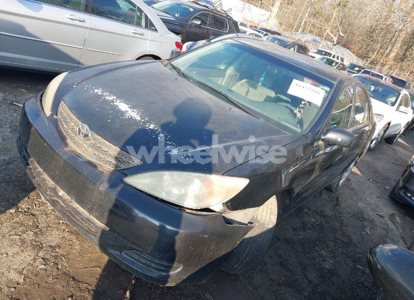 Photo 2 of 2003 Toyota Camry LE (VIN 4T1BE32K43U259545)