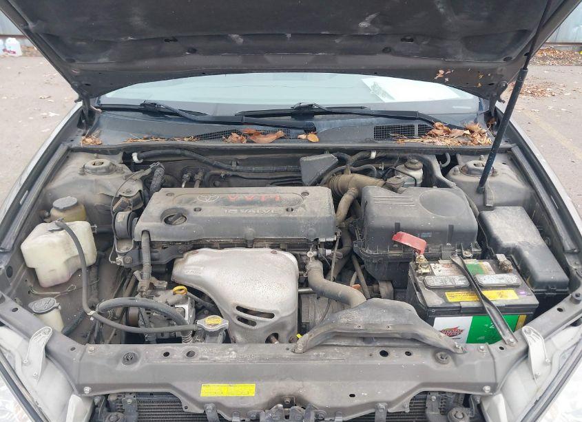 Photo 10 of 2003 Toyota Camry LE (VIN 4T1BE32K43U712465)