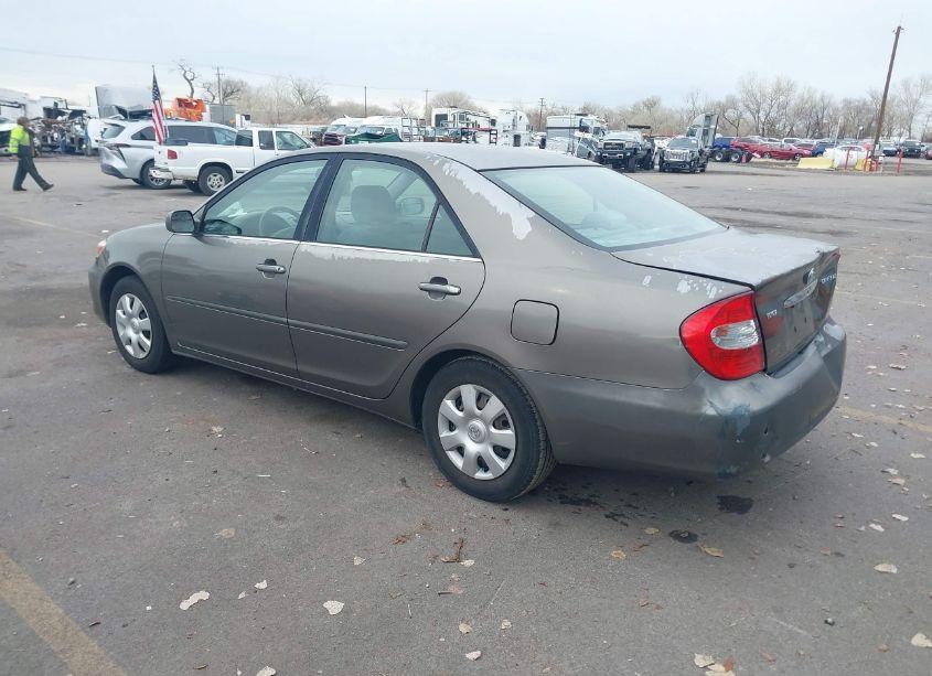 Photo 3 of 2003 Toyota Camry LE (VIN 4T1BE32K43U712465)