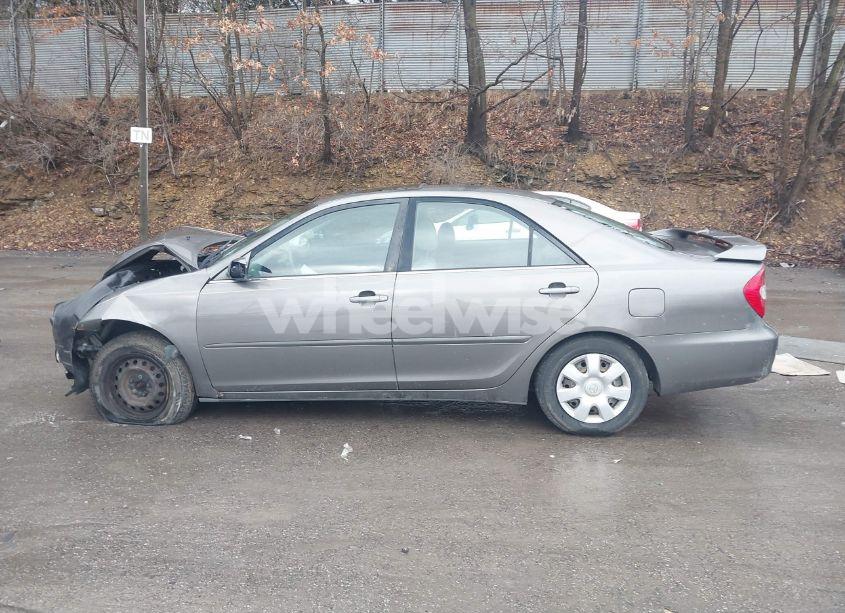Photo 14 of 2003 Toyota Camry LE (VIN 4T1BE32K43U718833)