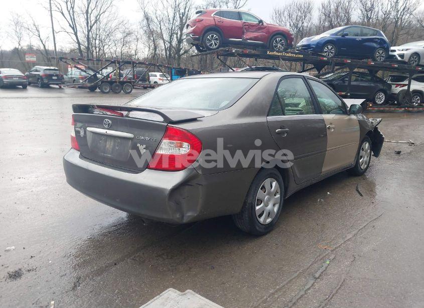 Photo 4 of 2003 Toyota Camry LE (VIN 4T1BE32K43U718833)