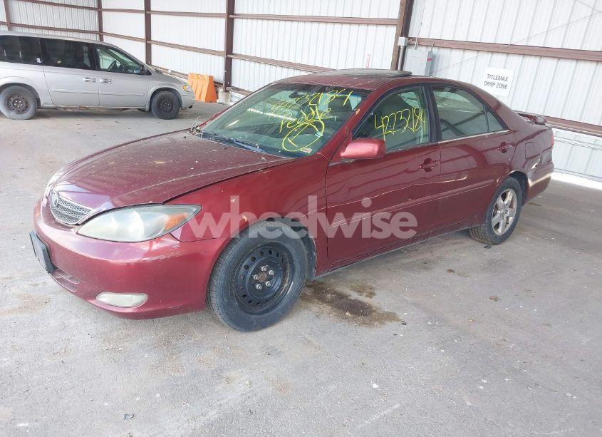 Photo 2 of 2004 Toyota Camry SE (VIN 4T1BE32K44U263287)