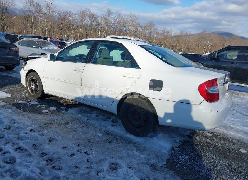 Photo 3 of 2004 Toyota Camry LE (VIN 4T1BE32K44U281224)