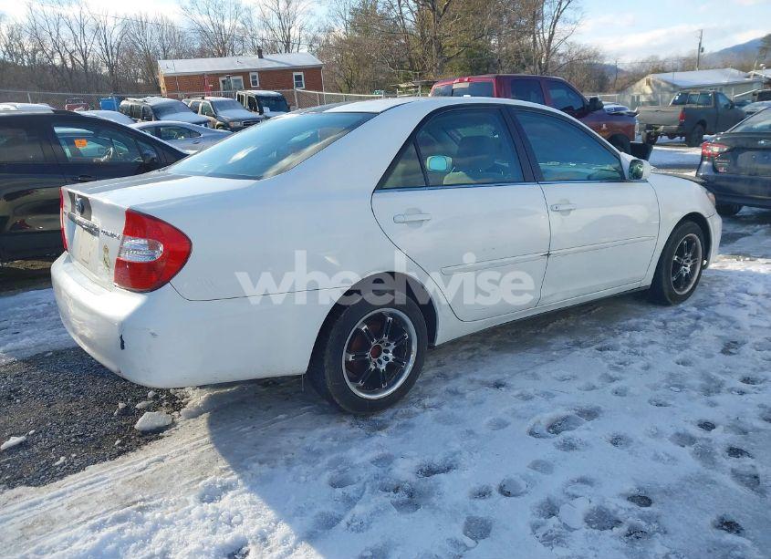 Photo 4 of 2004 Toyota Camry LE (VIN 4T1BE32K44U281224)