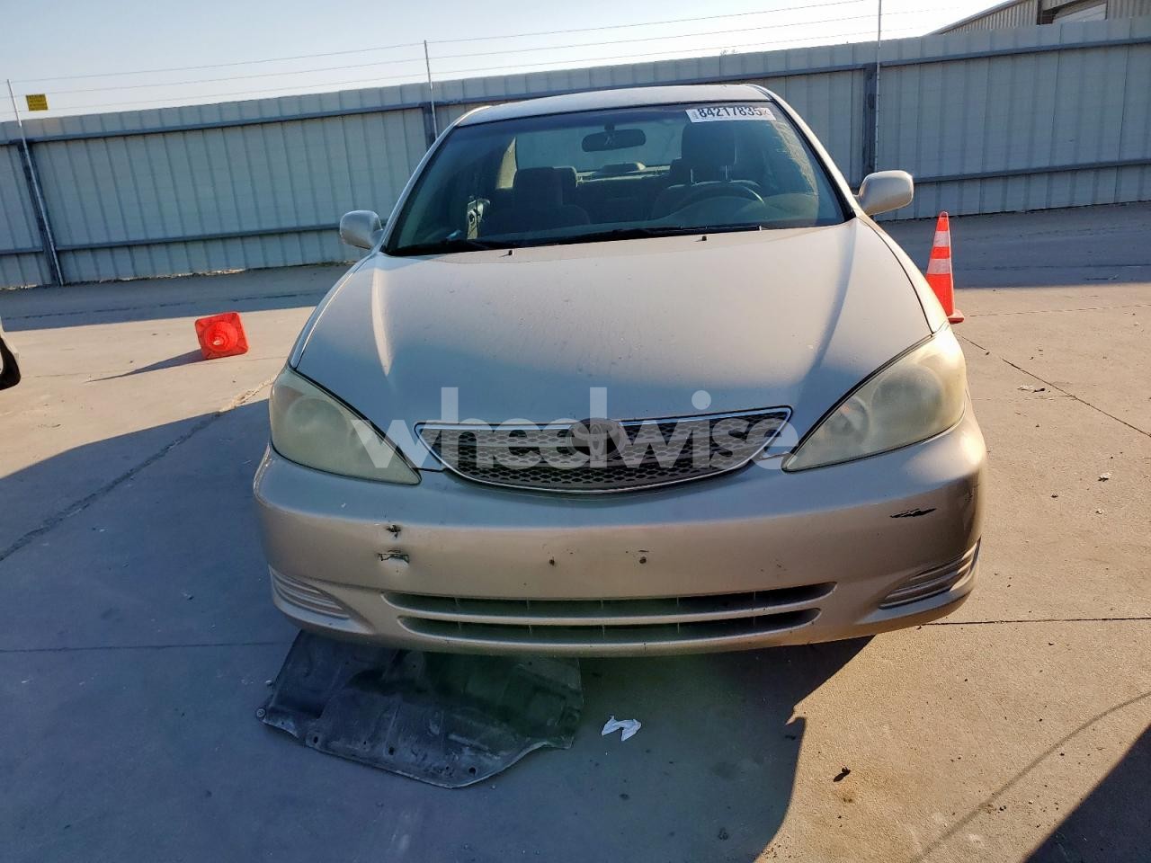 Photo 5 of 2004 TOYOTA CAMRY LE (VIN 4T1BE32K44U303917)