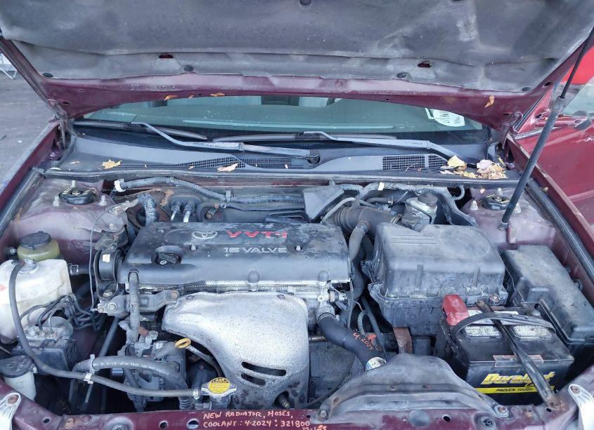 Photo 10 of 2004 Toyota Camry LE (VIN 4T1BE32K44U313556)