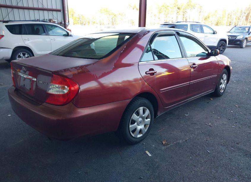 Photo 4 of 2004 Toyota Camry LE (VIN 4T1BE32K44U313556)