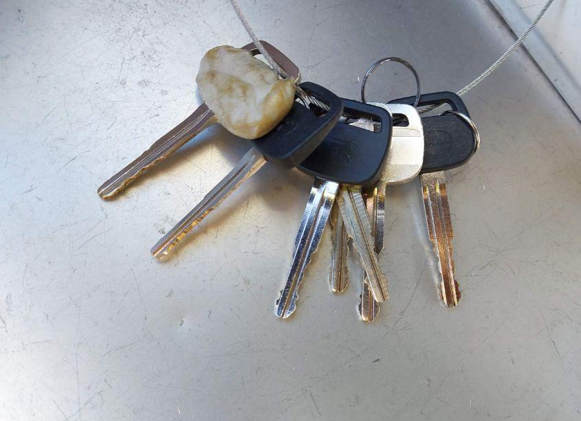 Photo 11 of 2004 Toyota Camry LE (VIN 4T1BE32K44U324041)