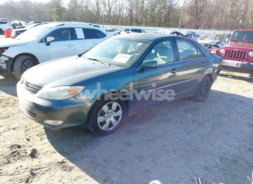 Photo 2 of 2004 Toyota Camry XLE (VIN 4T1BE32K44U338571)