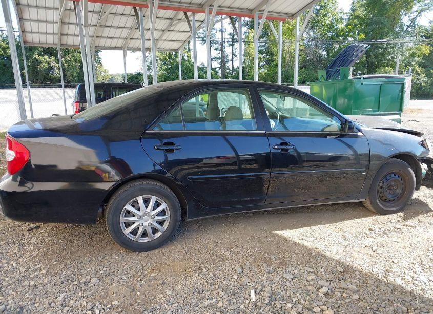 Photo 14 of 2004 Toyota Camry LE (VIN 4T1BE32K44U371117)