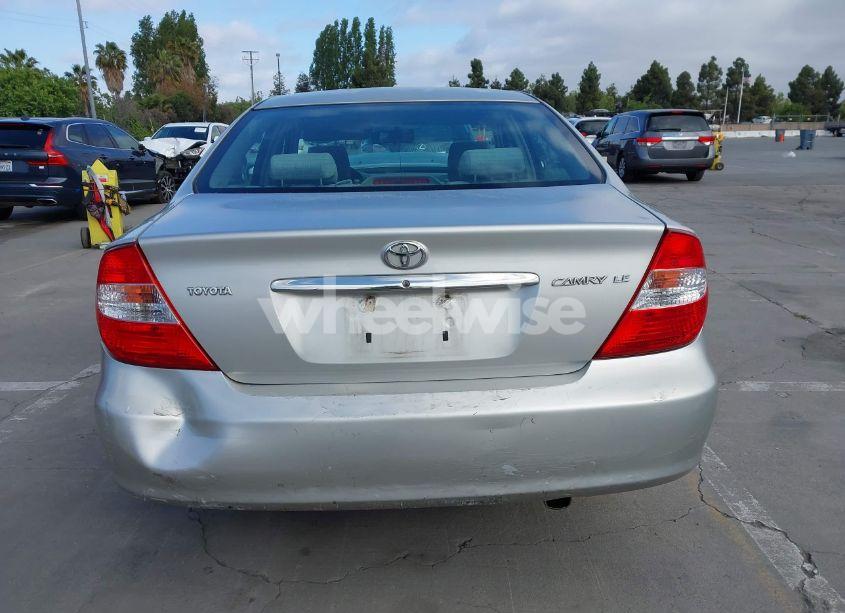 Photo 16 of 2004 Toyota Camry LE (VIN 4T1BE32K44U379668)