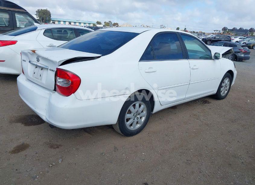 Photo 4 of 2004 Toyota Camry LE (VIN 4T1BE32K44U381274)