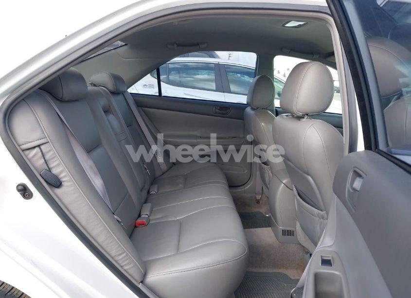 Photo 8 of 2004 Toyota Camry LE (VIN 4T1BE32K44U381274)