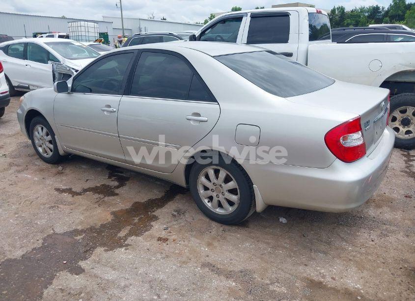 Photo 3 of 2004 Toyota Camry XLE (VIN 4T1BE32K44U810090)