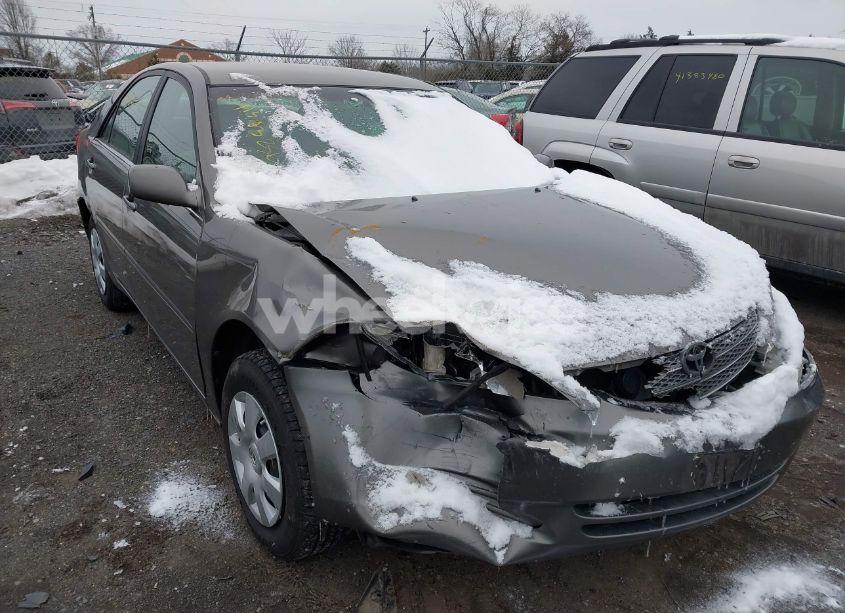 Photo 6 of 2004 Toyota Camry LE (VIN 4T1BE32K44U823289)