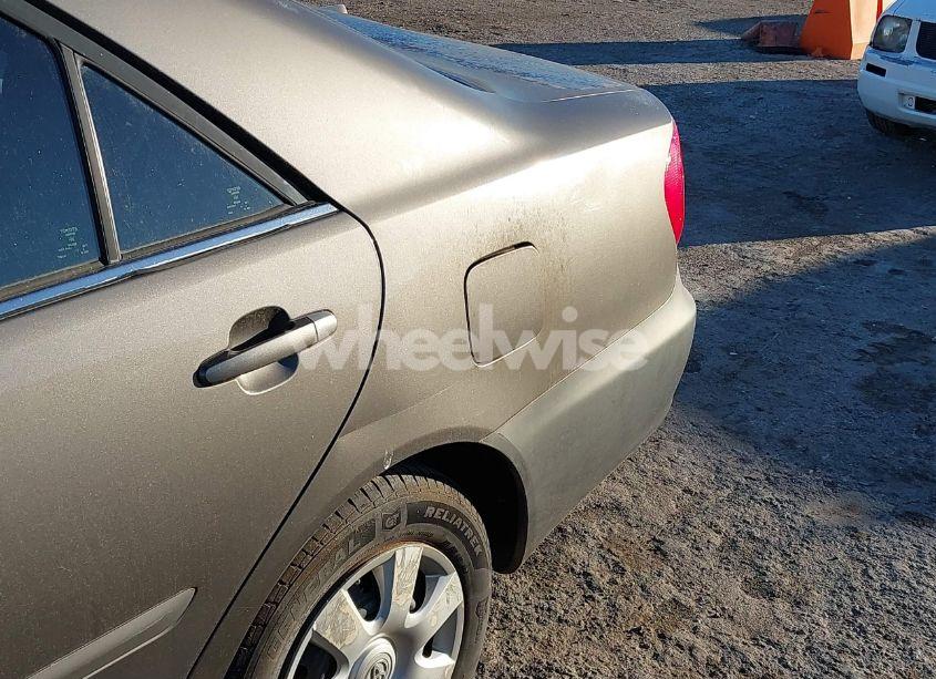 Photo 14 of 2004 Toyota Camry LE (VIN 4T1BE32K44U827701)