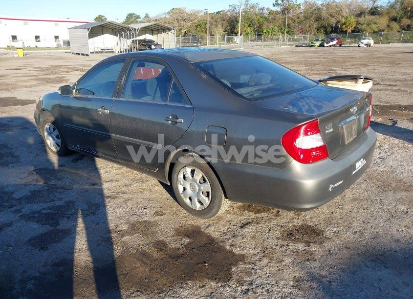 Photo 3 of 2004 Toyota Camry LE (VIN 4T1BE32K44U827701)