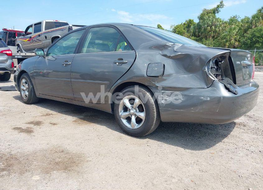 Photo 3 of 2004 Toyota Camry LE (VIN 4T1BE32K44U861895)