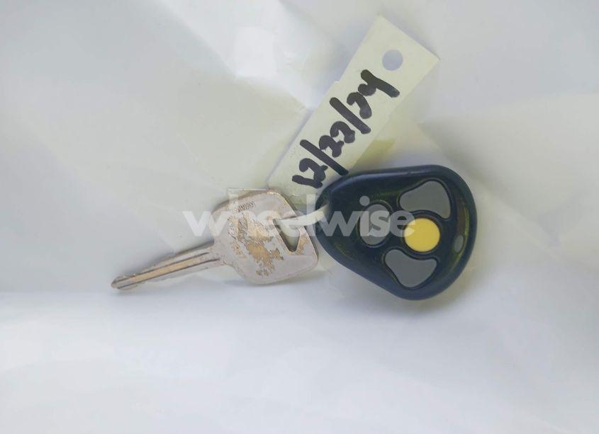 Photo 11 of 2004 Toyota Camry SE (VIN 4T1BE32K44U870600)