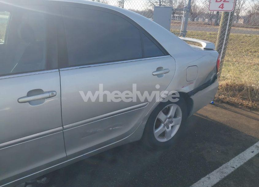 Photo 6 of 2004 Toyota Camry SE (VIN 4T1BE32K44U870600)