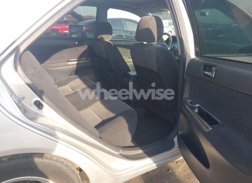 Photo 8 of 2004 Toyota Camry SE (VIN 4T1BE32K44U870600)