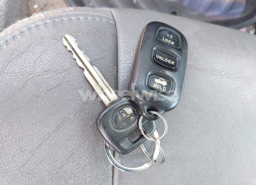 Photo 11 of 2004 Toyota Camry LE (VIN 4T1BE32K44U874405)