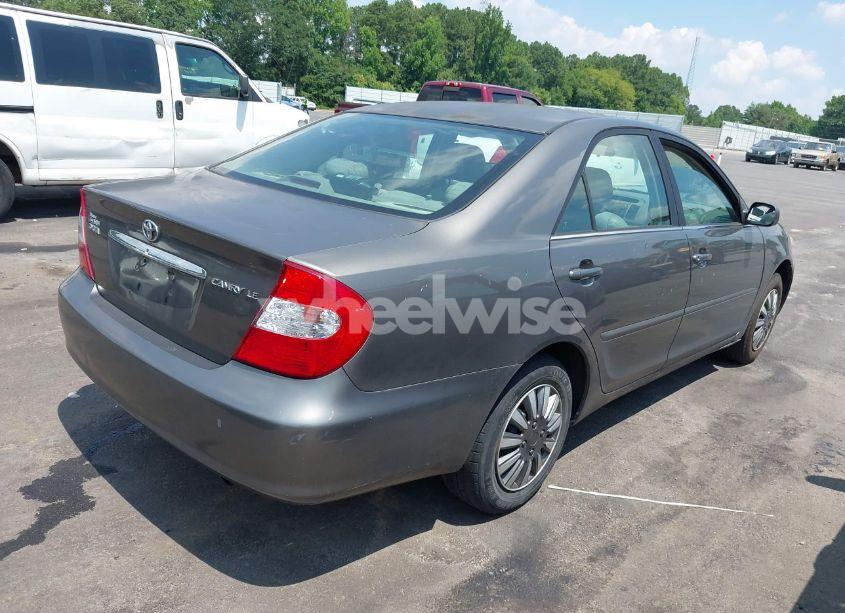 Photo 4 of 2004 Toyota Camry LE (VIN 4T1BE32K44U874405)