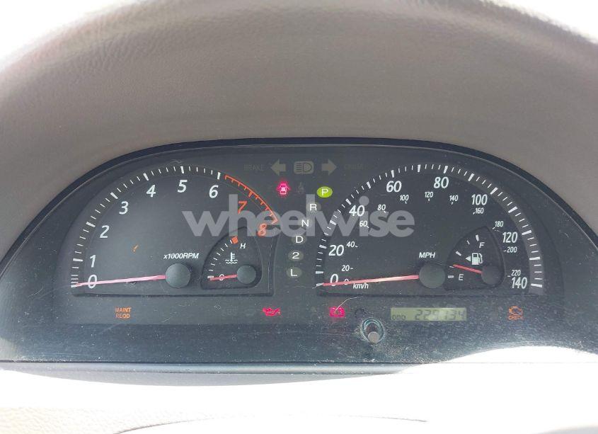 Photo 7 of 2004 Toyota Camry LE (VIN 4T1BE32K44U874405)