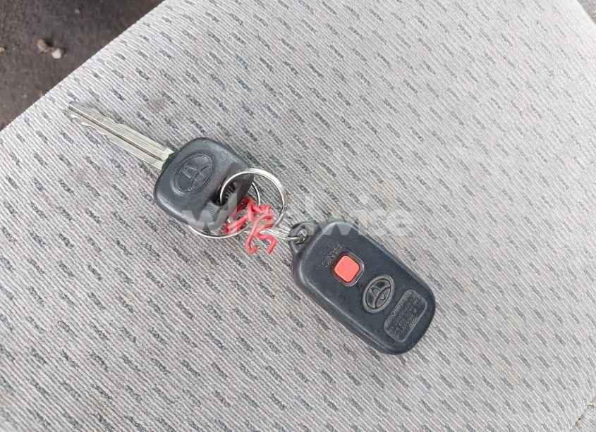 Photo 11 of 2004 Toyota Camry LE (VIN 4T1BE32K44U907483)