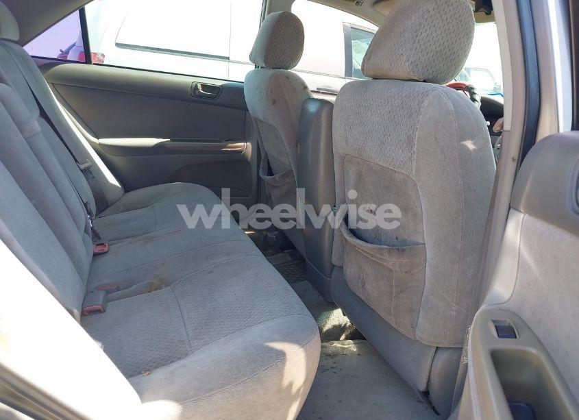 Photo 8 of 2004 Toyota Camry LE (VIN 4T1BE32K44U913266)