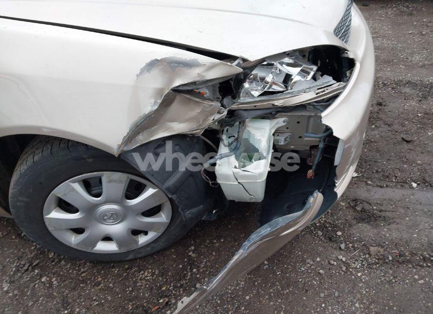 Photo 13 of 2004 Toyota Camry LE (VIN 4T1BE32K44U922100)