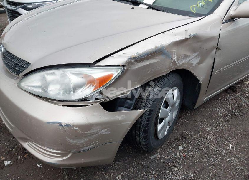 Photo 17 of 2004 Toyota Camry LE (VIN 4T1BE32K44U922100)
