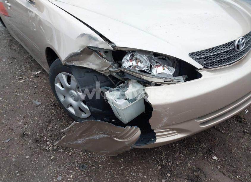 Photo 6 of 2004 Toyota Camry LE (VIN 4T1BE32K44U922100)