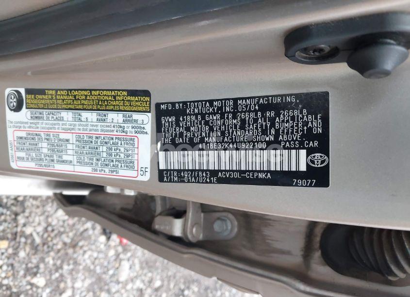 Photo 9 of 2004 Toyota Camry LE (VIN 4T1BE32K44U922100)