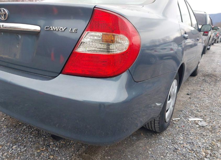 Photo 14 of 2004 Toyota Camry LE (VIN 4T1BE32K44U928088)