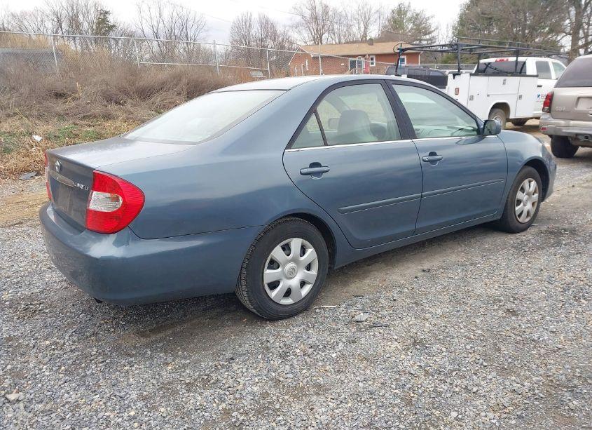 Photo 4 of 2004 Toyota Camry LE (VIN 4T1BE32K44U928088)